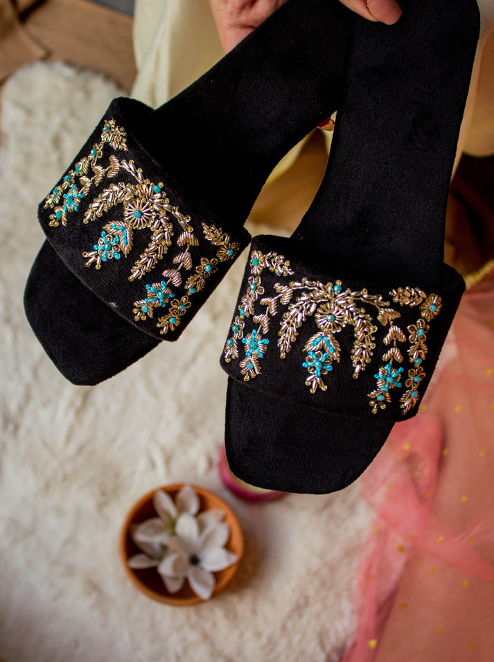 Mehek (Black)