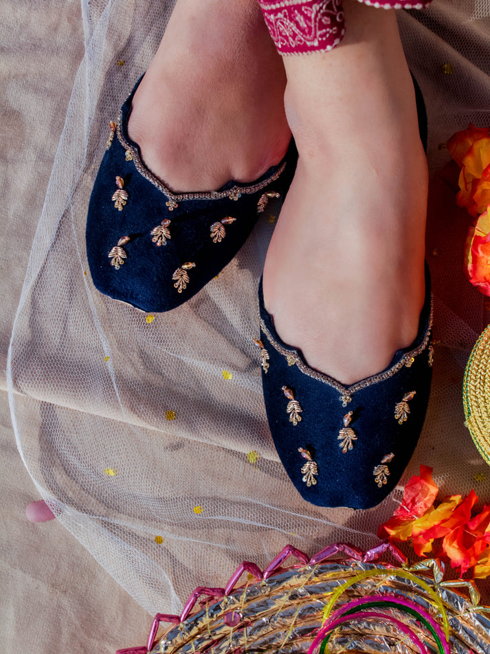 Nayaab (Navy Blue)
